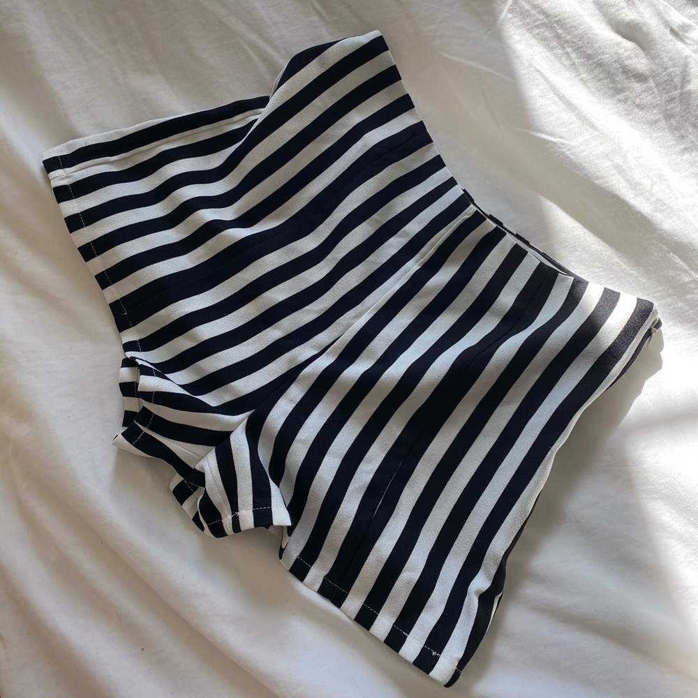 BLACK & WHITE STRIPED MINI SHORTS